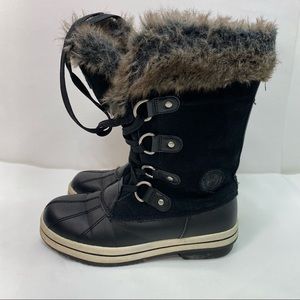 GH Bass & Co Women's Winter Lined Boots. Size 7